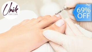[Imagen:Pedicure Clínico: Limpieza de Canales, Corte, Dremel, Eliminación de Molestia por Uña Encarnada y Más.]