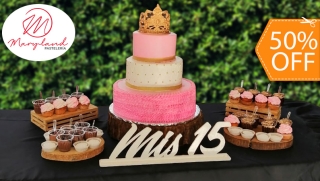[Imagen:Pastel de 100 Porciones con Relleno Premium + Mesa de Postres + Montaje]