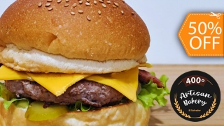 [Imagen:¡Para Llevar! 4 Hamburguesas Clásicas con Papas Francesas y Soda]