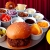 [Image: ¡Paga $15.50 en Lugar de $31 por 2 Hamburguesas de Ingredientes a Elección + 2 Sodas con Refill + Teatro Musical en Vivo!m]