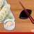 [Imagen:¡Paga $24 en Lugar de $48 por Banquete de Sushi hasta para 5 Personas que Incluye: 1 Crunchy Crab Roll + 1 Honolulu Roll + 1 Manhattan Roll + 1 Char Siu Roll + 1 California Roll + 1 Orden de Wantanes de Pollo + 1 Pichel De Té Helado!]