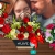[Imagen:¡Paga Q249 en Lugar de Q425 por Arreglo Floral a Elección entre: Caja Love con Rosas y Gerberas, Caja Fantasía con Mini Rosas o Base de Madera con Gerberas, Lirios y Rosas!]