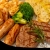 [Imagen:¡Paga $15 en Lugar de $30 por Parrillada para 2 que Incluye: 2 Medallones de Res + 2 Medallones de Pollo + 2 Medallones de Cerdo + 2 Chorizos + Guarniciones: Vegetales Asados y Ensalada de La Casa + 1 Orden de Pan con Ajo!]