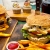 [Imagen:¡Paga $11 en Lugar de $21.48 por 2 Hamburguesas Veganas a Elección: Burger de la Casa, Falafel o Pumpkin + 2 Órdenes de Papas Fritas + 2 Tés Helados + 2 Cupcakes!]