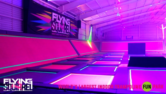 [Image: ¡Paga Q95 en lugar de Q306 por Paquete Súper Flying que Incluye : All You Can Jump en todas sus Atracciones: Freestyle Court, Dunk Hoops, Slackline, Dodgeball Court, Neon Lights, Foam Pits y Rope Swing + 1 Pizza Personal + 1 Botella de Agua Pura!m]
