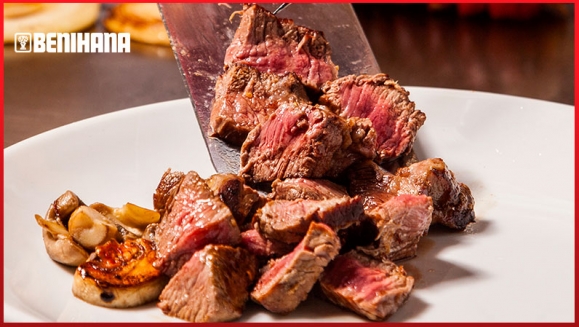 [Image: ¡Paga $49.95 en Lugar de $100.59 por Menú Teppanyaki para 6 Personas con: 1 Teriyaki Steak, 1 Julianne Steak, 1 Benihana Steak, 1 Hibachi Chicken, 1 Spicy Chicken, 1 Lemon Chicken + 6 Órdenes de Arroz Frito + 6 Sopas + 6 Ensaladas + 6 Sodas!m]
