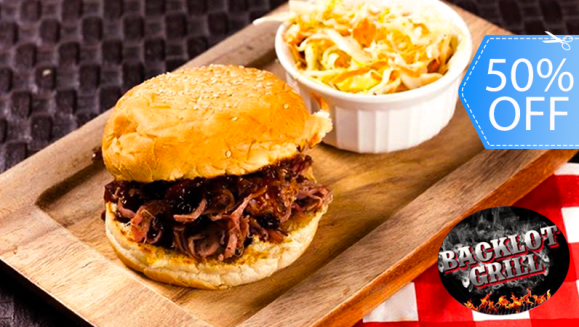 [Image: ¡Paga Q50 en lugar de Q100 por 2 Sándwiches Premium a Elección entre Pulled Pork o Pulled Chicken + Complemento de Cole Slaw (Ensalada de Repollo) o Ensalada de Papa!m]