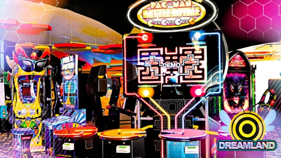 [Image: ¡Diviértete Como Nunca Antes! ¡Paga $14.99 en Vez de $36.99 por 1 Hora de DIVERSIÓN EXTREMA en Máquinas y Atracciones + 45 Minutos en Ruedas + 1 Junior Crispy Chicken Sandwich con Papas Fritas + 15% de Descuento en Consumo en Pupas y Vanilla Spoon!m]