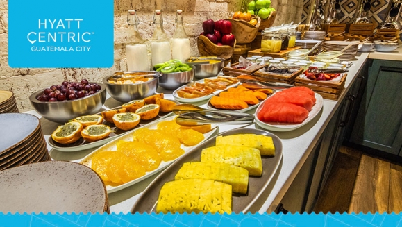 [Image: ¡Paga Q976 en lugar de Q2,232 por Estadía de Lujo para 2 Personas en Habitación King Estándar + 2 Desayunos Buffet + Uso de Piscina y Gimnasio!m]