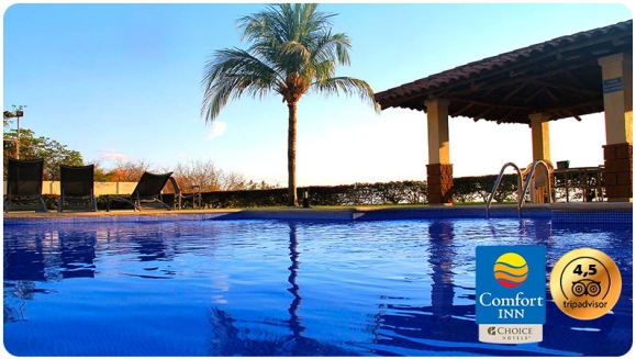 [Image: ¡Paga $47 en Lugar de $105 por Estadía de 1 Noche para 2 Personas + 2 Desayunos Tipo Buffet!m]