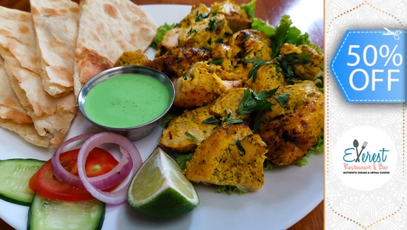 Image of Exquisita Comida India para 2: Entrada + Plato Fuerte + Acompañamiento + Bebida