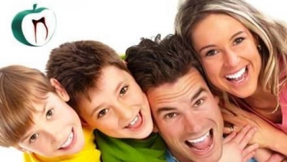 [Image: ¡Paga $20 en vez de $115 por un diagnóstico buco-dental + limpieza con ultrasonido + aplicación de flúor + 1 radiografía + 1 relleno estético en Odontología Cosmética!m]