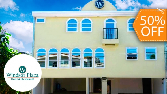 Image of Estadía de 1 Noche para 2 Personas + 2 Desayunos en Windsor Plaza