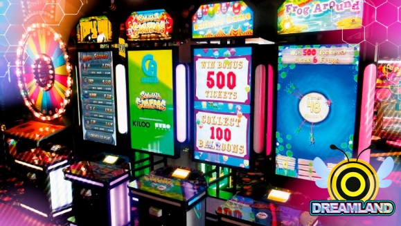 [Image: ¡Diviértete Como Nunca Antes! ¡Paga $12.99 en Vez de $31.48 por 1 Hora de DIVERSIÓN EXTREMA en Máquinas y Atracciones + 30 Minutos en Ruedas + 1 Orden de Chicken Strips con Papas Fritas + 15% de Descuento en Consumo en Pupas y Vanilla Spoon!m]