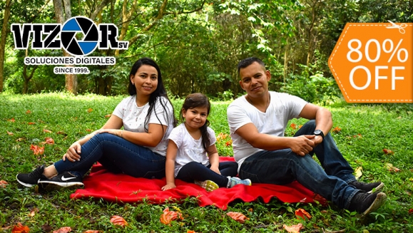 [Image: ¡Paga $20 en Lugar de $100 por 1 Sesión Fotográfica en Exterior hasta para 5 Personas + 25 Fotografías Editadas!m]