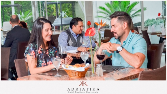 [Image: ¡Paga Q730 en lugar de Q1,460 por Estadía de Lujo para 2 Adultos y hasta 2 Niños en Executive Suite, Executive Room o Deluxe Room + 2 Desayunos Buffet + Uso de Piscina, Jacuzzi, Sauna y Gimnasio!m]