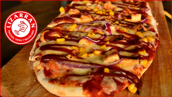 [Image: ¡Paga $15 en Lugar de $31 por 2 Cocas Españolas (Tipo Pizza) de Especialidad a Elección: Vegetariana, Salami, Hawaiana o Pollo BBQ + 1 Orden de Patatas Bravas + 2 Tés Helados, Gaseosas, Naranjadas o Limonadas!m]