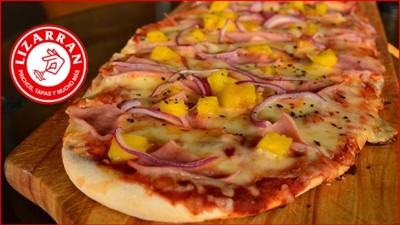 [Image: ¡Paga $15 en Lugar de $31 por 2 Cocas Españolas (Tipo Pizza) de Especialidad a Elección: Vegetariana, Salami, Hawaiana o Pollo BBQ + 1 Orden de Patatas Bravas + 2 Tés Helados, Gaseosas, Naranjadas o Limonadas!m]