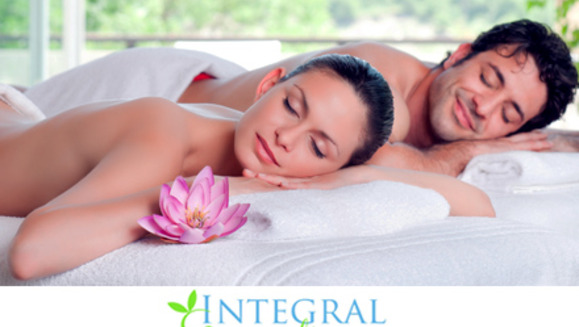 [Image: ¡Paga $16 en lugar de $60 por 4 masajes relajantes de 45 minutos en Integral Spa &amp; Salón! ¡Puedes compartir los masajes o canjearlos todos para uso personal!m]