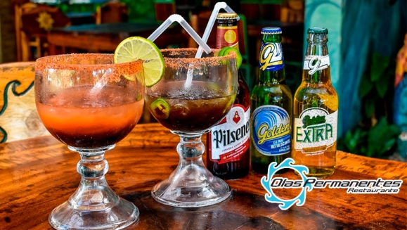 [Image: ¡Paga $14 en Lugar de $28 por Menú para 2 con: 1 Pizza Mediana de Especialidad a Elección + 1 Entrada a Elección entre Chilinaco Huracán (Nachos con Chili), Deditos del Capitán o Tacos de Camarón + 2 Micheladas Pilsener o Golden!m]