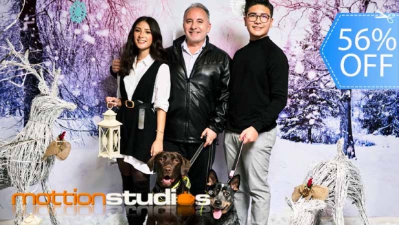 [Image: ¡Paga Q198 en lugar de Q450 por Sesión Fotográfica para hasta 6 Personas en 2 Sets Navideños + 12 Fotografías Digitales + 6 Impresiones Fotográficas de 5x7!m]