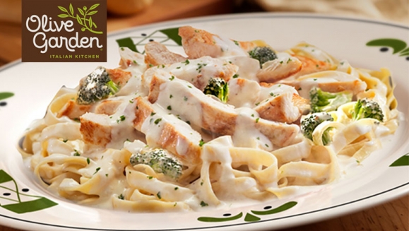 [Image: ¡Paga $ 28.95 en Lugar de $59.76 por 4 Platos a Elección entre: Chicken Parmigiana, Five Cheese Ziti al Forno, Eggplant Parmigiana, Chicken Broccoli Alfredo + Bowl de Ensalada + Orden de Breadsticks + 4 Sodas!m]