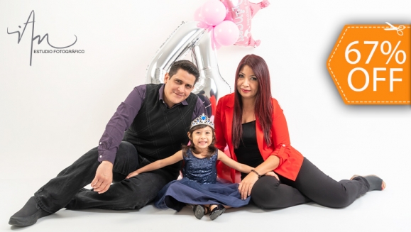 [Image: ¡Paga $23 en Lugar de $70 por Sesión Fotográfica Profesional en Estudio hasta para 5 Personas + 25 Fotografías Editadas en Formato Digital + Tarjeta Digital!m]