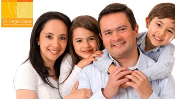 [Image: ¡Paga Q89 en lugar de Q500 por Desmanchado Dental con Micropartículas de bicarbonato + Eliminación de Sarro con Ultrasonido + Aplicación de Flúor + Examen diagnóstico + membresía con 20% de descuento en Innova Dental!m]