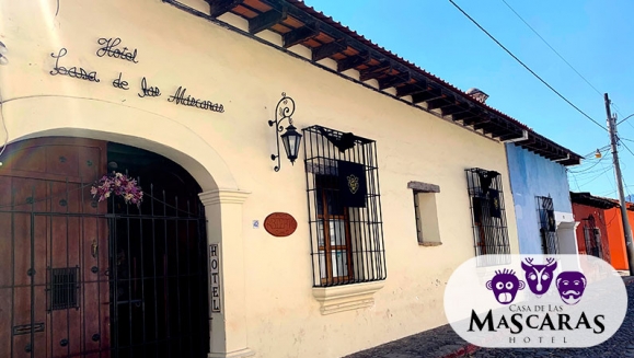 [Image: ¡Paga Q399 en lugar de Q800 por Estadía de 1 Noche en Antigua Guatemala para 2 Personas + 2 Desayunos!m]