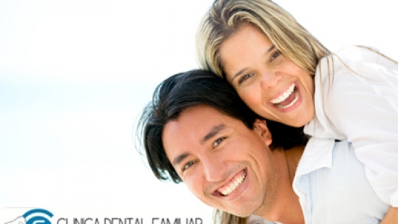 [Image: ¡Paga $35 en lugar de $110 por blanqueamiento dental por medio de cubetas ULTRADENT (1 par de cubetas) + limpieza por ultrasonido + evaluación con cámara intraoral en Clínica Dental Familiar!m]