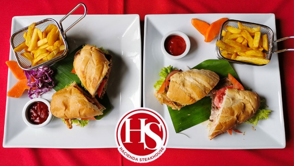 [Image: ¡Paga Q99 en lugar de Q198 por 2 Steak Sándwiches a Elección entre: Pepito de Puyazo,  Chorizo Argentino, de Pollo, Chapín Adobado o Club House de Pollo, Jamón y Queso + 2 Porciones de Papas Fritas + 2 Bebidas Naturales de Jamaica o Tamarindo!m]