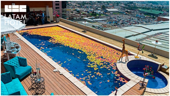 [Image: ¡Paga Q599 en lugar Q1,200 por Estadía Familiar en LATAM: Habitación Doble Queen para 2 Adultos y hasta 2 Niños + 4 Desayunos + Acceso al Roof Top con Piscina Climatizada, Jacuzzi, Sauna Seco y Gimnasio!m]
