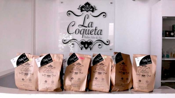 [Image: ¡Alisa tu Cabello en Casa! ¡Paga Q99 en lugar de Q250 por Kit de Alisado Keratheraphy que Incluye: 2 oz de Shampoo + 2 oz de Keratheraphy + 2 Oz de Mascarilla + 1 Brocha para Aplicación + 1 Par de Guantes + 1 Video Tutorial!m]