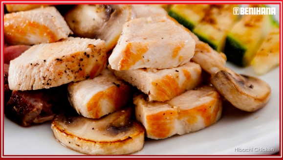 [Image: ¡A Domicilio! ¡Paga $27.95 en Lugar de $58.40 por Banquete para 4 a Domicilio: 1 Spicy Chicken + 1 Lemon Chicken + 1 Teriyaki Chicken + 1 Hibachi Chicken + 4 Porciones de Arroz Frito con Vegetales + 4 Limonadas de Sabor (Mango o Fresa)!m]