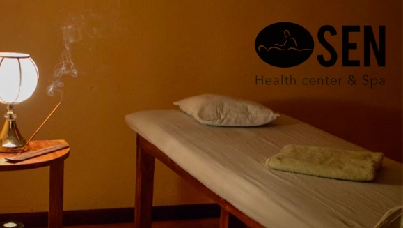 [Image: ¡Paga Q184 en lugar de Q460 por Spa para Pareja que Incluye:  2 Masajes Relajantes en Cabina Doble + Musicoterapia + Aromaterapia + 2 Copas de Vino + Decoración Romántica!m]