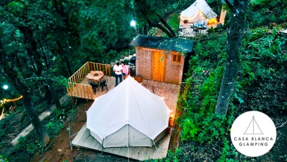 [Image: ¡Paga Q799 en lugar de Q1,558 por Estadía para 4 en Carpa de Lujo Equipada con: Deck Privado + Camas + Baño + Churrasquera + Utensilios de Cocina + Filtro de Agua + Fogata + Uso de Jacuzzi y Más!m]