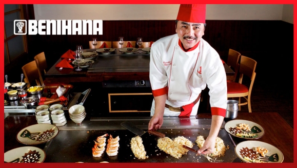 [Imagen:¡Paga $33 en Lugar de $67.45 por Menú Teppanyaki para 4 Personas que Incluye: 1 Camarón a La Plancha + 1 Lemon Chicken + 1 Teriyaki Steak + 1 Hibachi Chicken + 4 Ordenes de Arroz Frito con Vegetales + Limonadas de Mango o Fresa!]