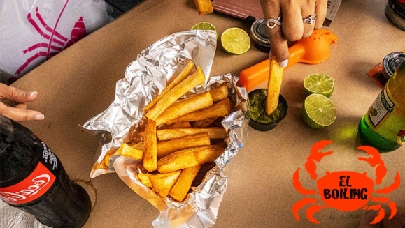 [Imagen:¡Sabor Sureño! ¡Paga Q130 en lugar de Q200 por 1 Libra de Camarones con Papa y Elote en Salsa Cajún + 1 Fritura a Elección entre Yuca, Papas o Patacones + 2 Bebidas Naturales, Gaseosas o Cervezas!]