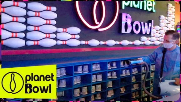 [Image: ¡Paga Q135 en vez de Q250 por 1 Hora de Boliche hasta para 5 Personas + Pizza Mediana de 12" a Elección!m]