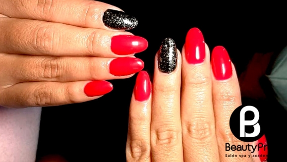 [Image: ¡Paga Q99 en lugar de Q399 por Set de Uñas “Gel Up” de Forma a Elección entre Cuadrada, Almendra o Coffin + Aplicación de Esmalte Permanente Gelish + Decoración en 2 Uñas!m]