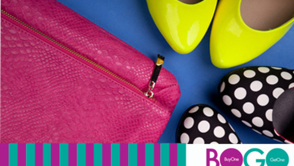 [Image: ¡Paga $15 y recibe $30 en ropa, zapatos y carteras en Bogo Tiendas! ¡SÓLO 303 CUPONES DISPONIBLES!m]