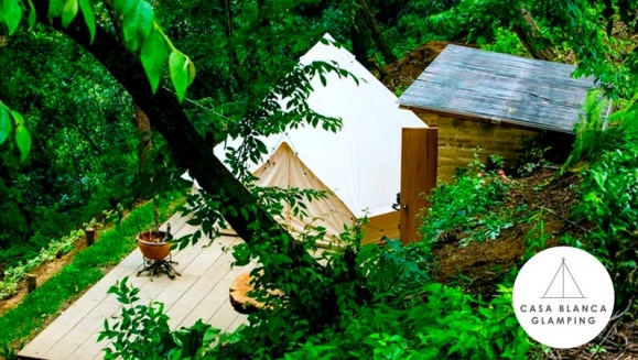 [Image: ¡Paga Q799 en Lugar de Q1,558 por Estadía para 4 en Carpa de Lujo Equipada con: Deck Privado + Camas + Baño + Churrasquera + Utensilios de Cocina + Filtro de Agua + Fogata + Uso de Jacuzzi y Más!m]
