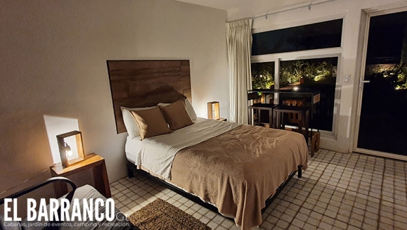 [Image: ¡Celebra el amor como se debe! ¡Paga Q199 en Lugar de Q350 por 3 Horas de Alojamiento en Cabaña Temática a Elección + 2 Bebidas Calientes!m]