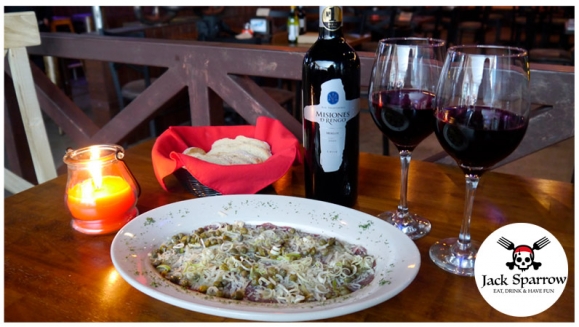 [Image: ¡Paga Q139 en Lugar de Q250 por 1 Botella de Vino Misiones de Rengo (Chardonay, Carmenere, Merlot o Cabernet Souvignon) + Carpaccio o Gambas al Ajillo!m]