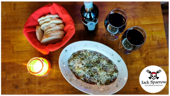 [Image: ¡Paga Q139 en Lugar de Q250 por 1 Botella de Vino Misiones de Rengo (Chardonay, Carmenere, Merlot o Cabernet Souvignon) + Carpaccio o Gambas al Ajillo!m]