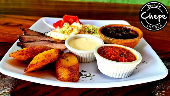 [Image: ¡Paga Q35 en Lugar de Q70 por 1 Desayuno a Elección entre: Guatemalteco, Omelette de Jamón, Panqueques o Tostadas a la Francesa + 1 Café o Té!m]