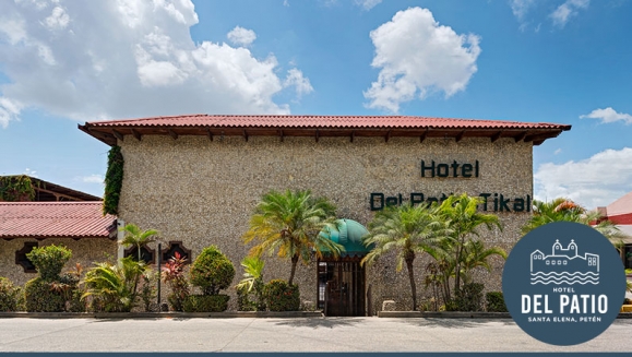 [Imagen:¡Paga Q488 en Lugar de Q732 por Estadía para 2 Adultos y hasta 2 Niños en Hotel del Patio, Santa Elena, Petén!]