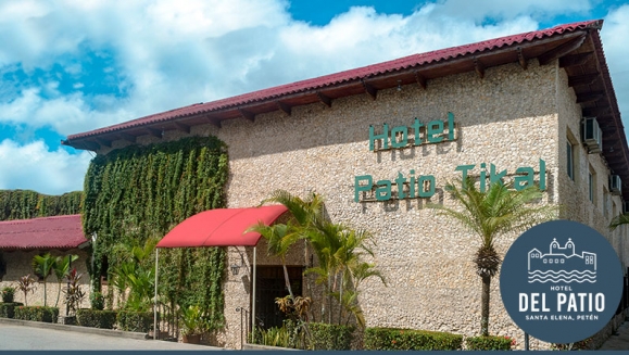 [Image: ¡Paga Q488 en Lugar de Q732 por Estadía para 2 Adultos y hasta 2 Niños en Hotel del Patio, Santa Elena, Petén!m]