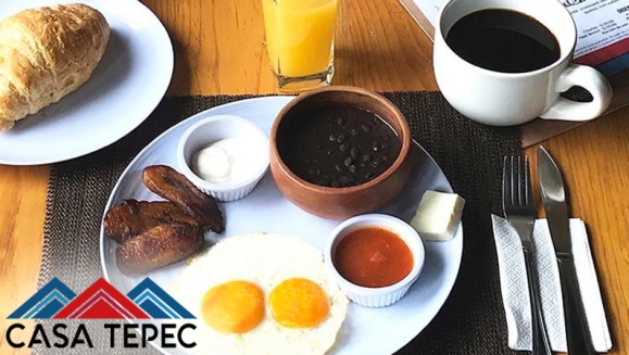 [Image: ¡Paga Q399 en lugar de Q850 por Estadía de 1 Noche para 2 Personas + 2 Desayunos Típicos + 2 Queso-Burguesas con Papas Fritas + 2 Gaseosas!m]