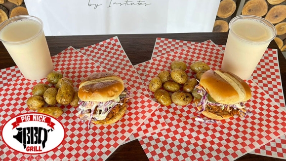 [Image: ¡Paga Q70 en Lugar de Q120 por 2 Sándwiches Pulled Pork + Papas Bravas + 2 Bebidas Naturales!m]